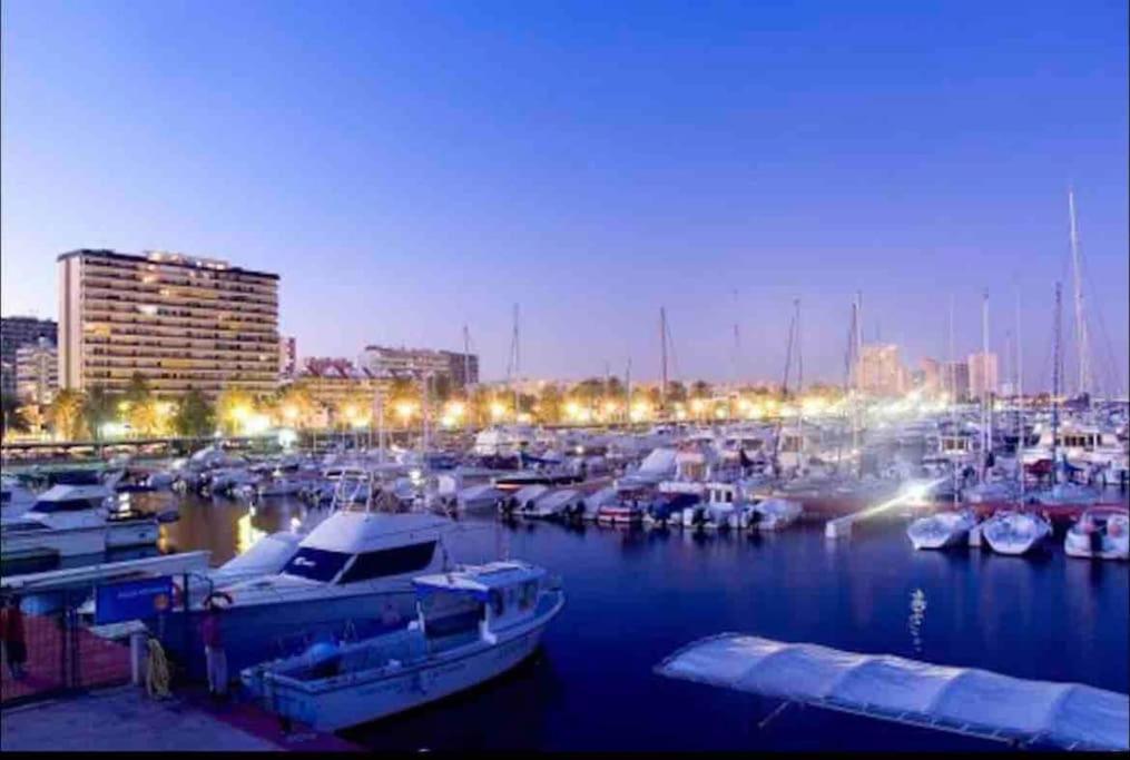 Precioso Apartamento Con Vistas Al Mar. Piscina. Valencie Exteriér fotografie